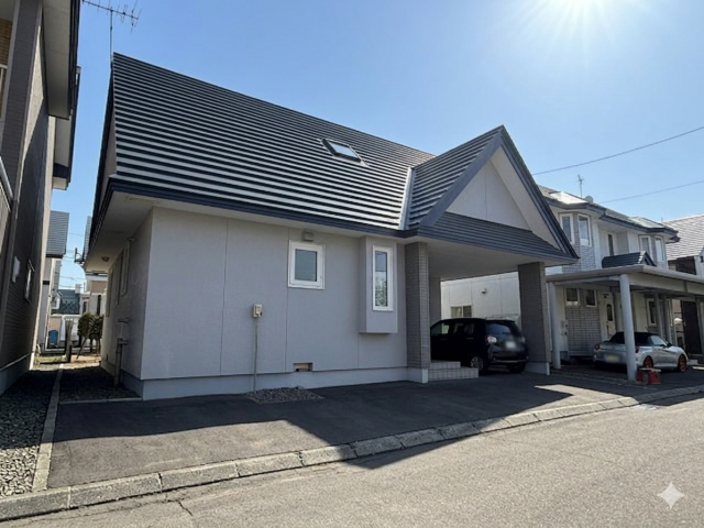 西２３条南４丁目【西エリアに４ＬＤＫの中古住宅登場！】  内観