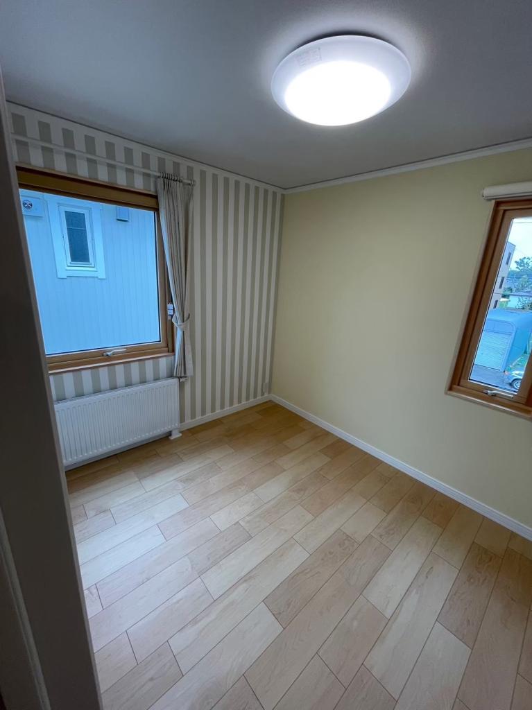 西16南6戸建 内観