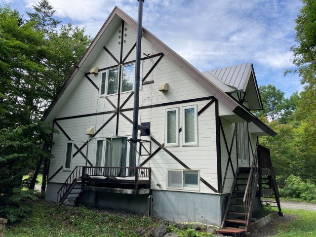 新得町字上佐幌西２線【お洒落なお家でスローライフ！】