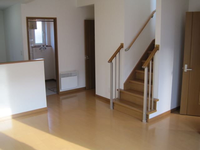 西２４条南１丁目【新オーナー様募集！平成２０年築！】 内観