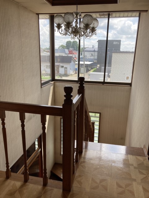 西１５条南１２丁目【約１４０坪の広々とした敷地！】 内観