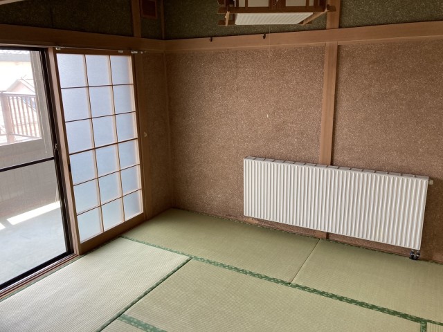 西１５条南１２丁目【約１４０坪の広々とした敷地！】 内観