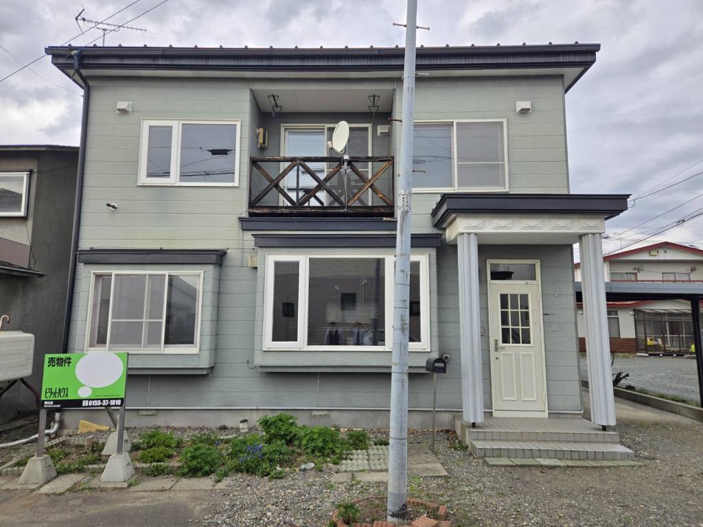 ♪南東角地♪西１２南１４＿中古住宅 外観