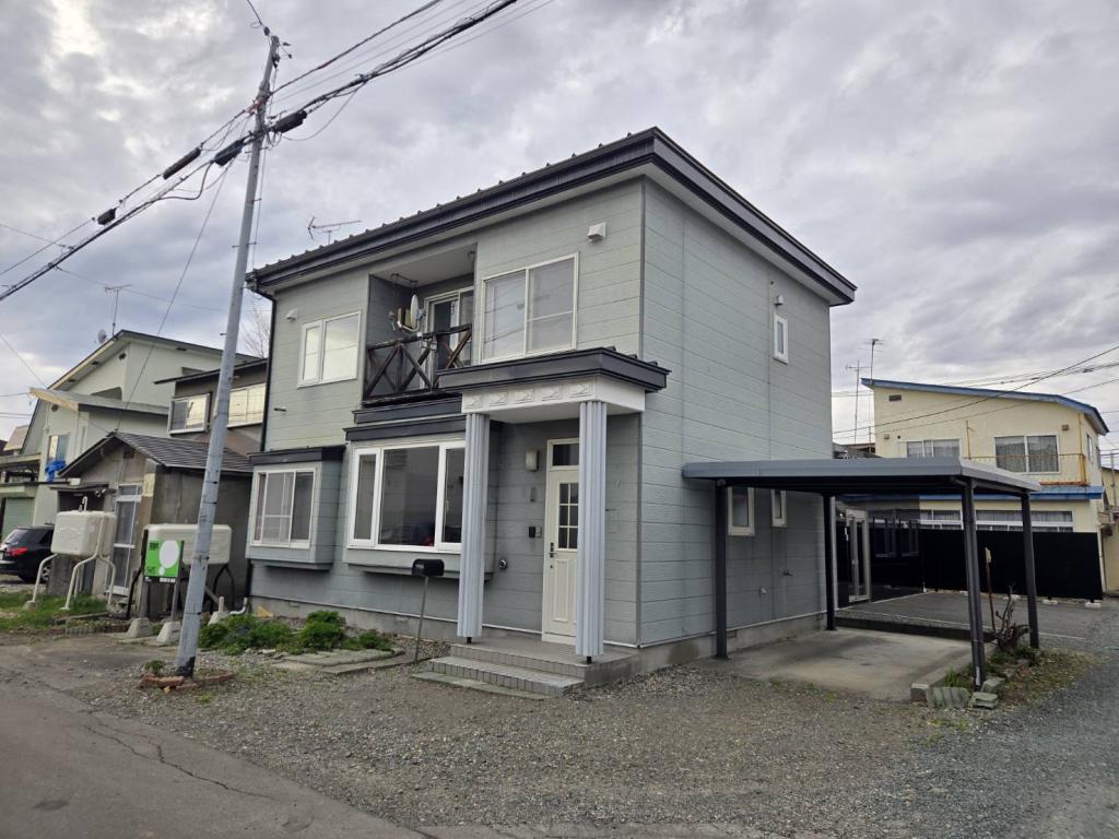 ♪南東角地♪西１２南１４＿中古住宅 内観