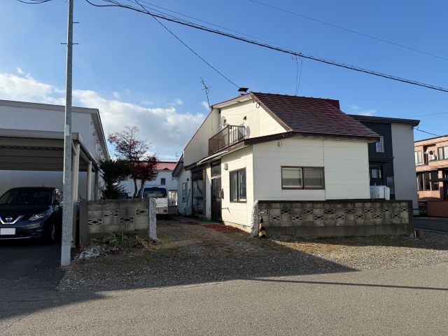 西２条南１丁目【収益物件２棟売り！！】 内観