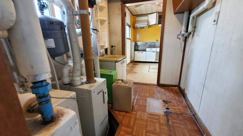 価格変更！　帯広市西24条南1丁目　売家　リフォーム、リノベ向け住宅 -   内観