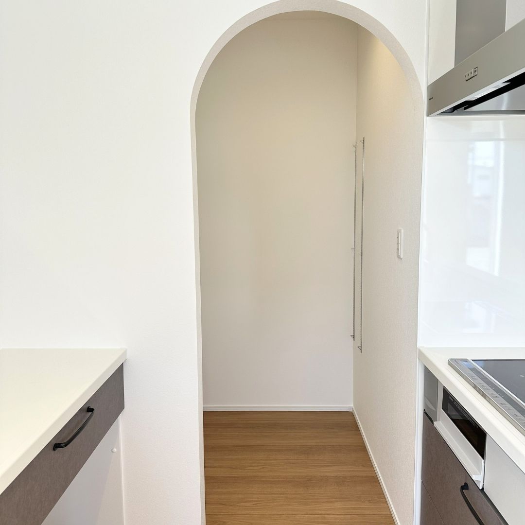 【FLATBASE】  南鈴蘭北２丁目　南東角地   内観