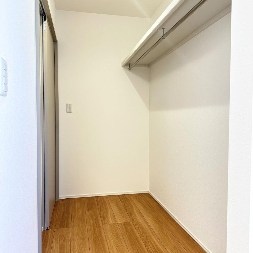 【FLATBASE】  南鈴蘭北２丁目　南東角地   内観