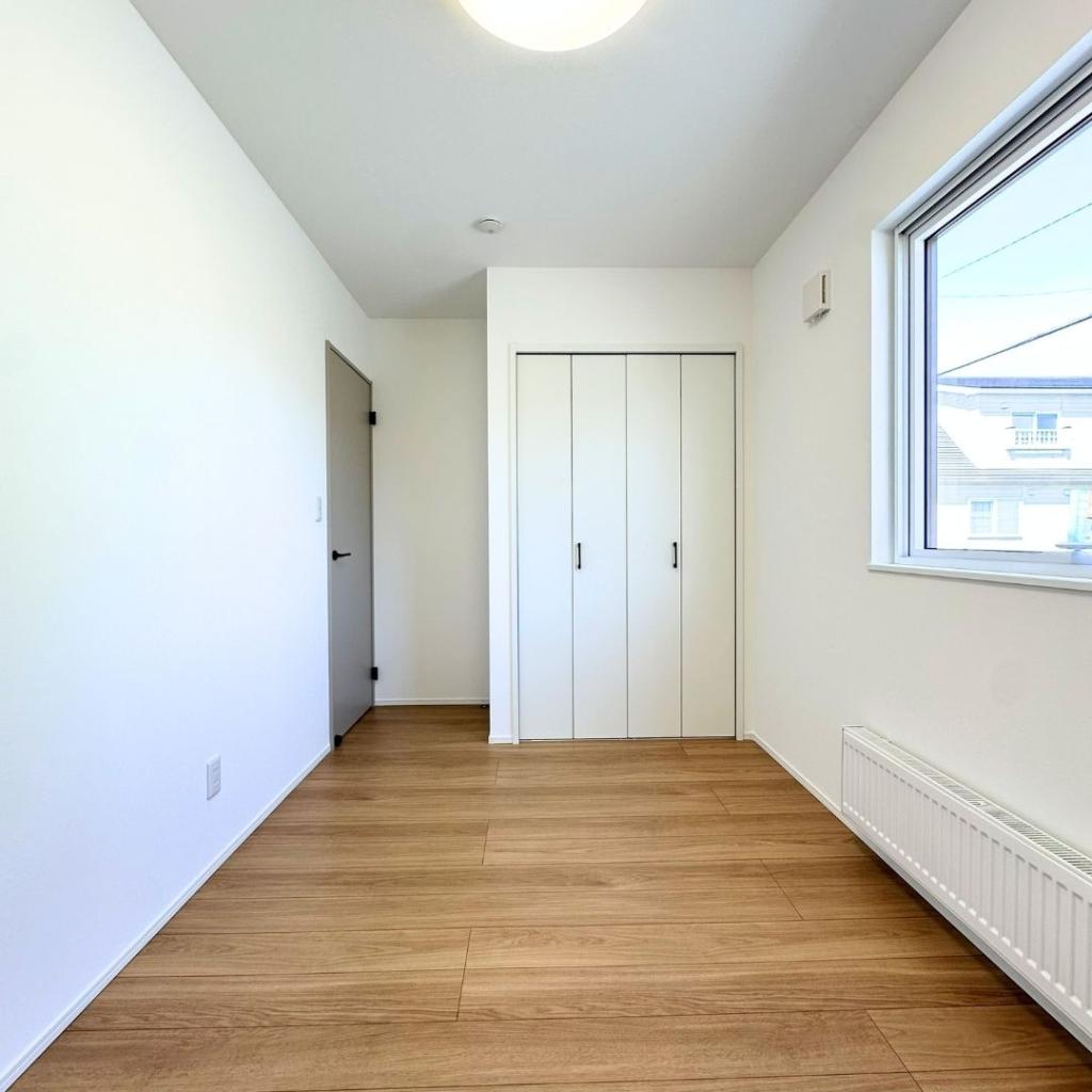 【FLATBASE】  南鈴蘭北２丁目　南東角地   内観