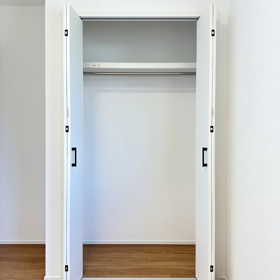 【FLATBASE】  南鈴蘭北２丁目　南東角地   内観