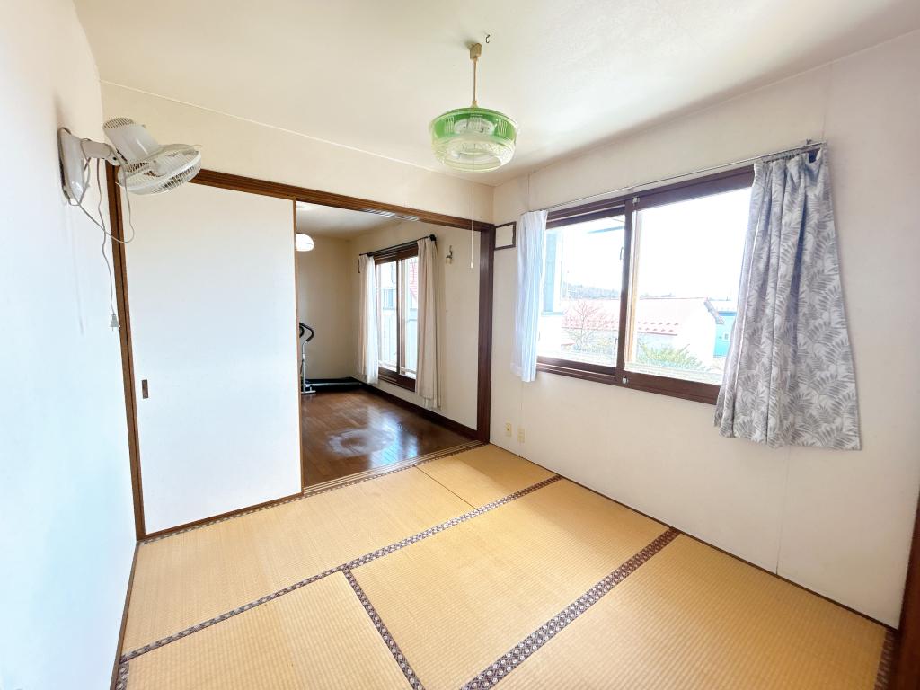 【閑静な住宅街】池田町旭町2丁目8-7 内観