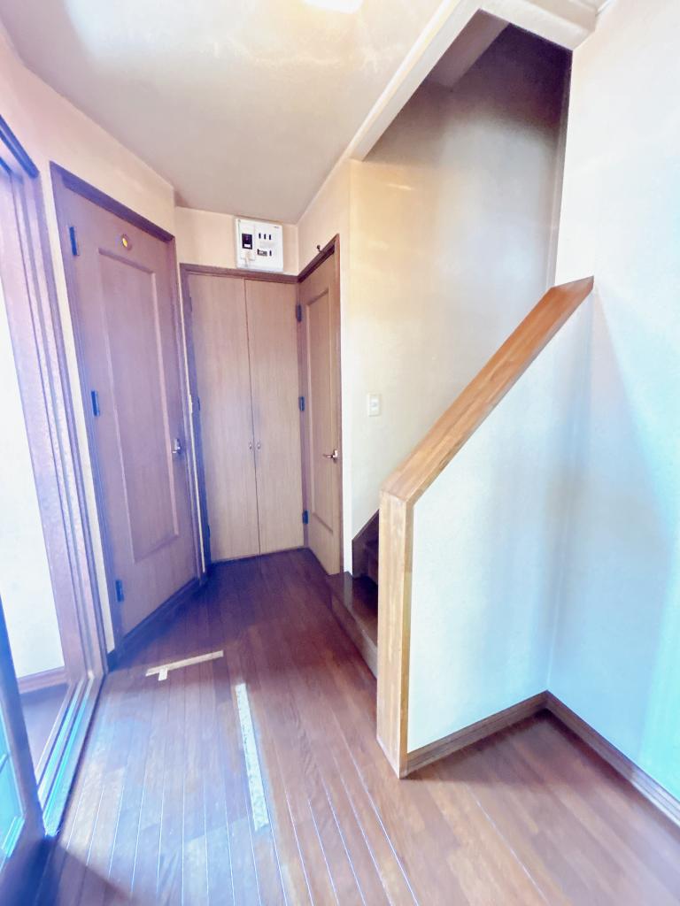 【閑静な住宅街】池田町旭町2丁目8-7 内観