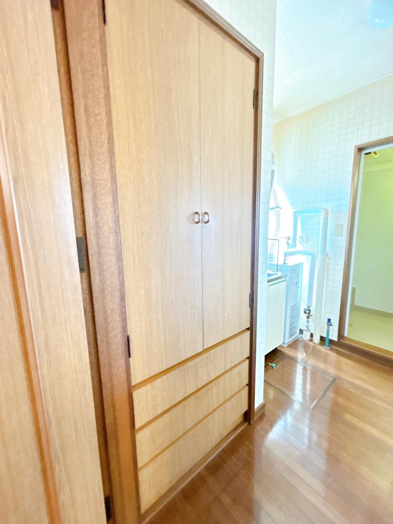 【閑静な住宅街】池田町旭町2丁目8-7 内観