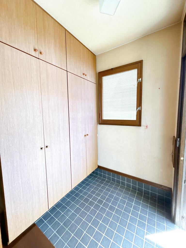 【閑静な住宅街】池田町旭町2丁目8-7 内観