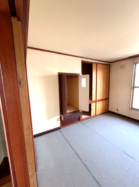 【中古住宅】西４条南２８丁目 内観