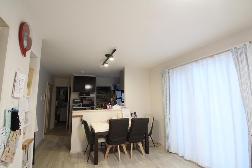 長期優良住宅　築浅　角地　4LDK中古住宅　東7条南23丁目 内観