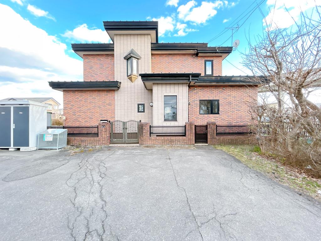 【2方向道路付】帯広市西13条南3丁目 内観