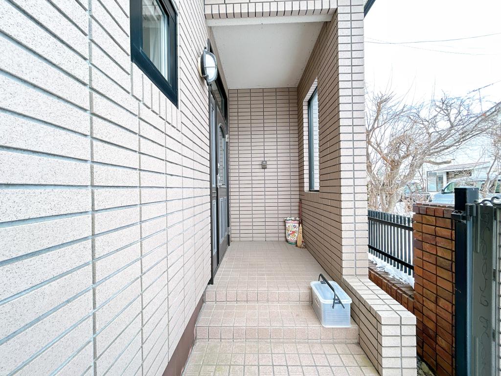 【2方向道路付】帯広市西13条南3丁目 内観