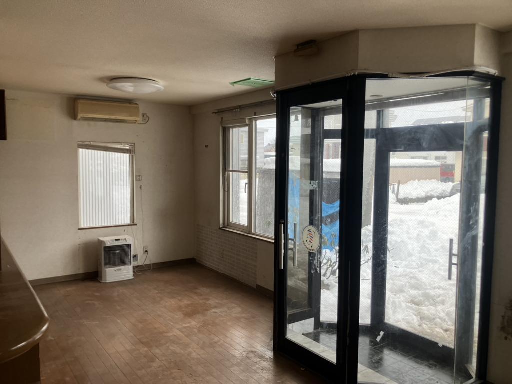 値下げ！店舗併用中古住宅　帯広市西9条南2丁目  内観