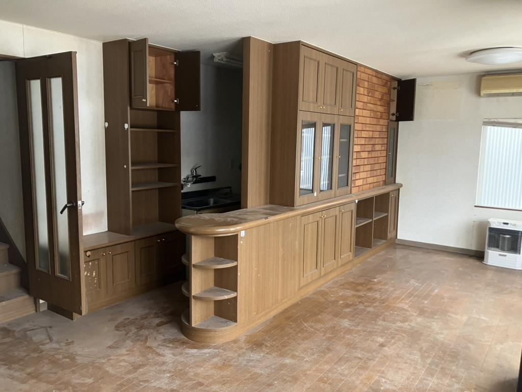 値下げ！店舗併用中古住宅　帯広市西9条南2丁目  内観