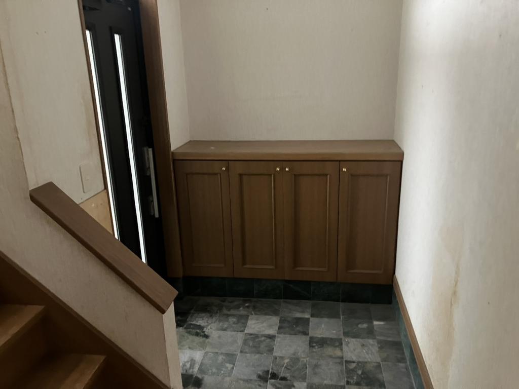 値下げ！店舗併用中古住宅　帯広市西9条南2丁目  内観