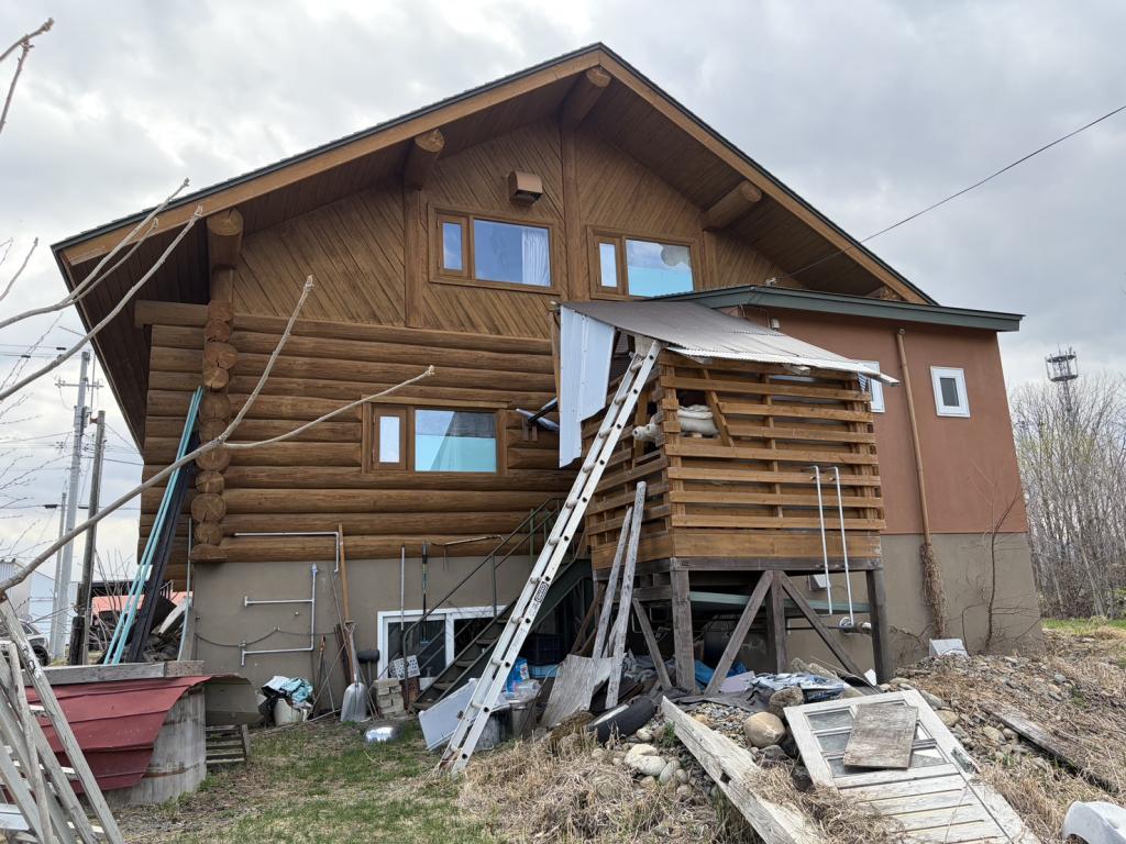 帯広市清川町　ログハウス太陽光発電売電 内観