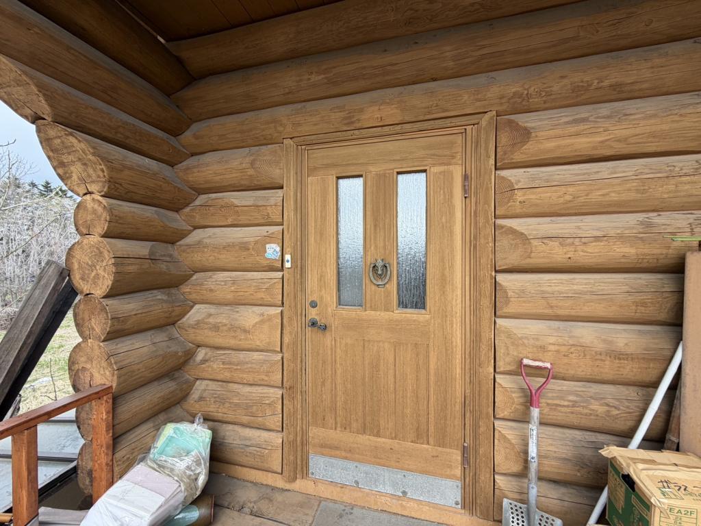 帯広市清川町　ログハウス太陽光発電売電 内観