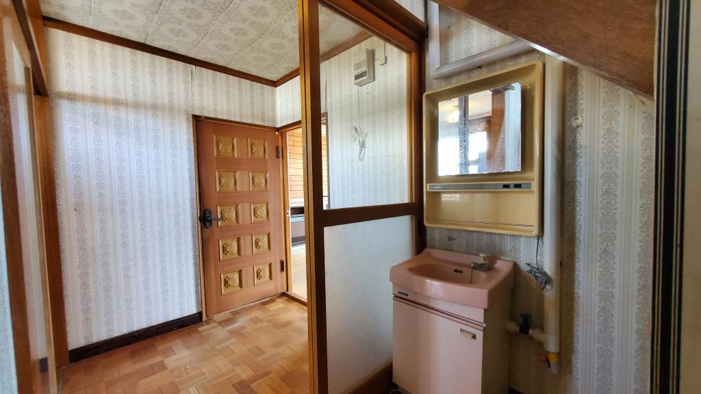 足寄町南7条4丁目81　売家　7LDK　 内観