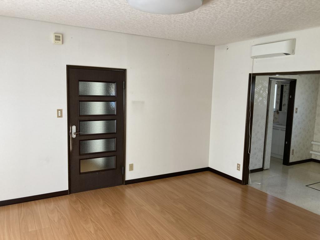 19条通り沿い　暮らしやすい3LDK平屋　西19条南2丁目 内観