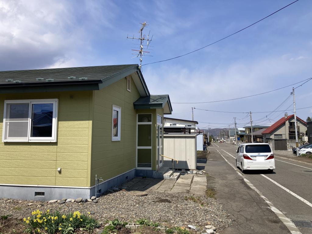 幕別町緑町　2LDK平屋　敷地88坪 ＋ 向かい側に物置付き79坪の土地 内観