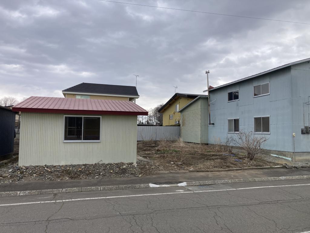 幕別町緑町　2LDK平屋　敷地88坪 ＋ 向かい側に物置付き79坪の土地 内観