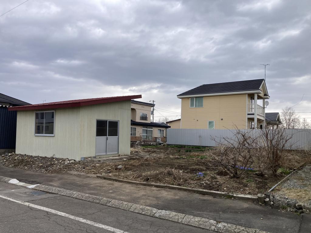 幕別町緑町　2LDK平屋　敷地88坪 ＋ 向かい側に物置付き79坪の土地 内観