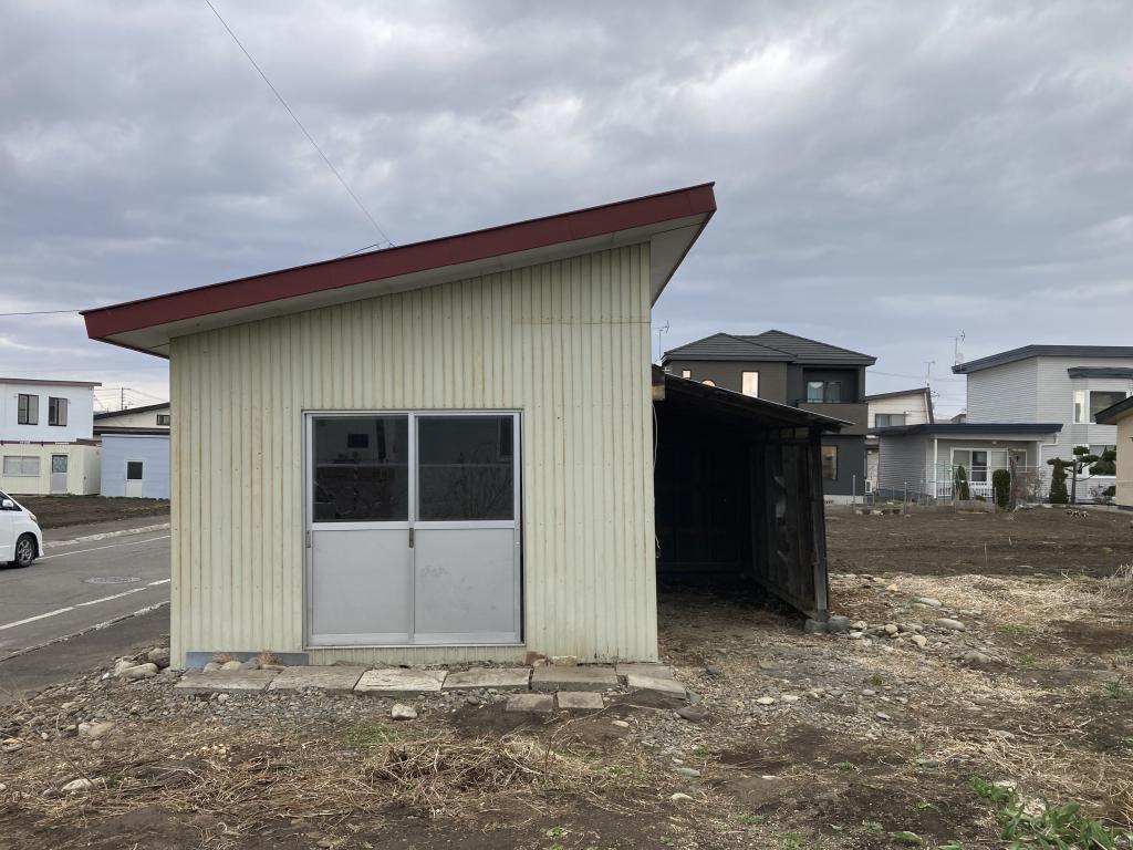 幕別町緑町　2LDK平屋　敷地88坪 ＋ 向かい側に物置付き79坪の土地 内観
