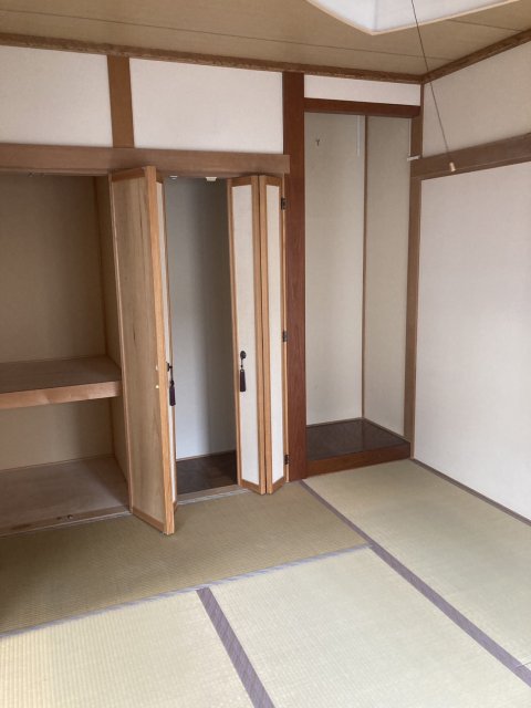 音更町共栄台西１３【２００９年に全部屋の天井・壁リフォーム！】 内観