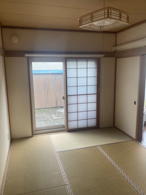 音更町共栄台西１３【２００９年に全部屋の天井・壁リフォーム！】 内観