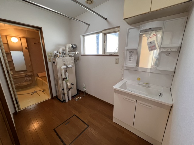 南西角地平屋住宅　3LDK　東小学校区域 内観