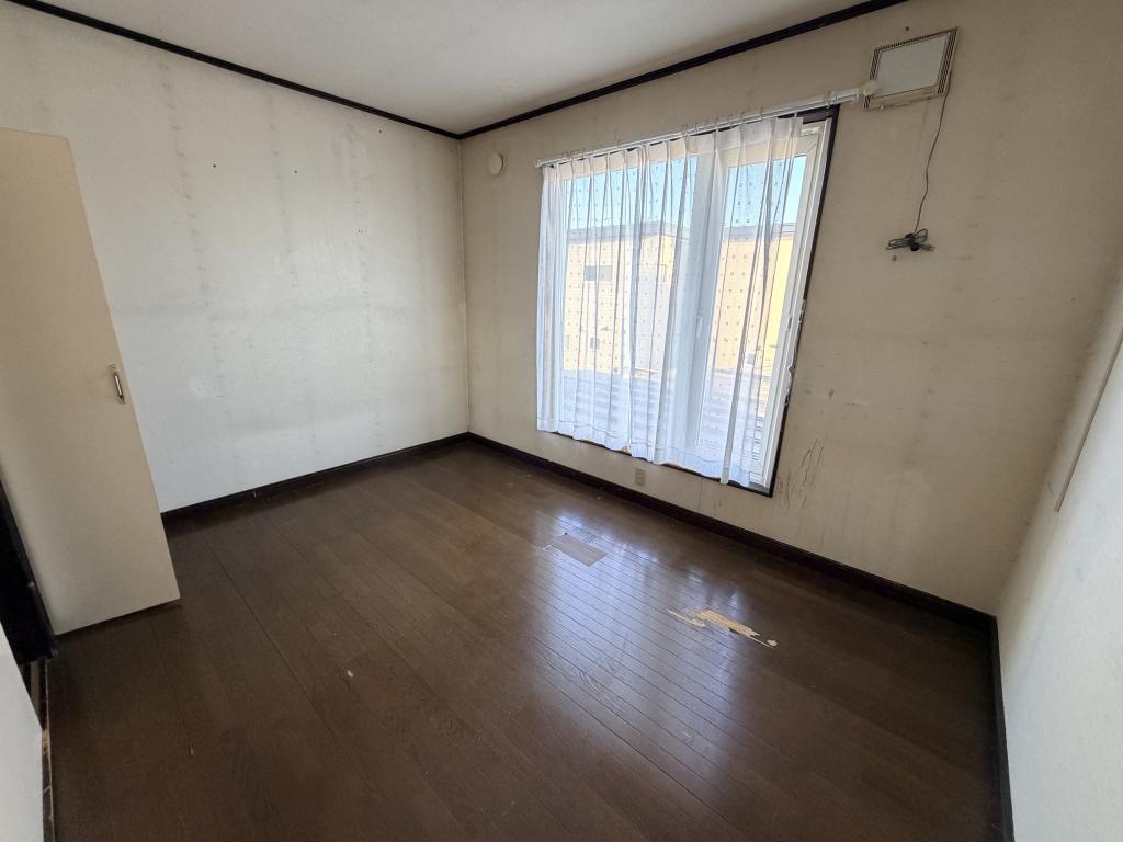 西１６南４　【中古住宅】 内観