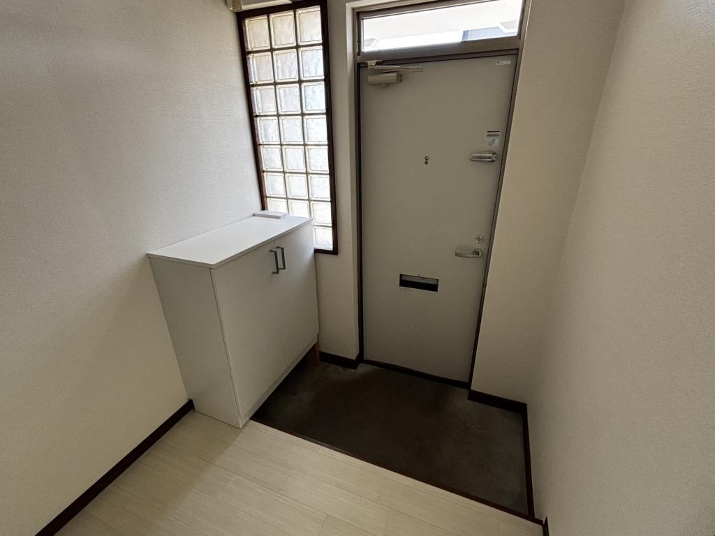 東３南１８戸建 内観