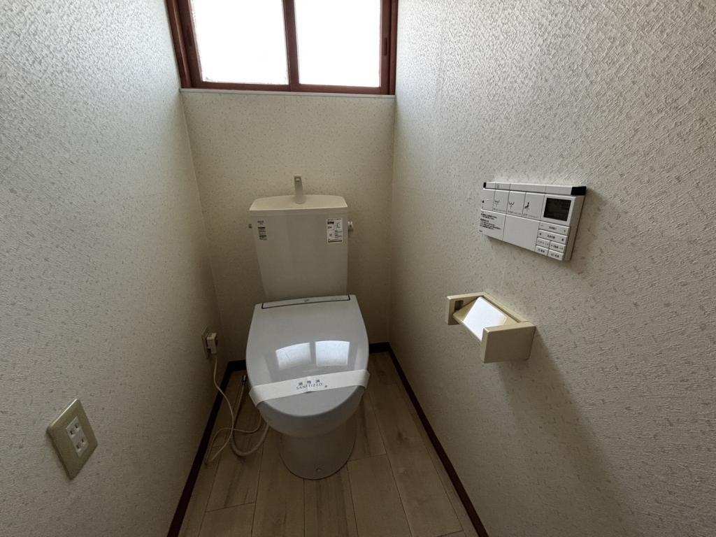 東３南１８戸建 内観