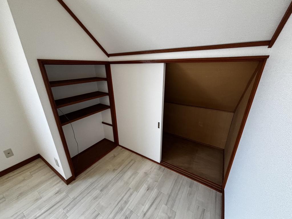 東３南１８戸建 内観