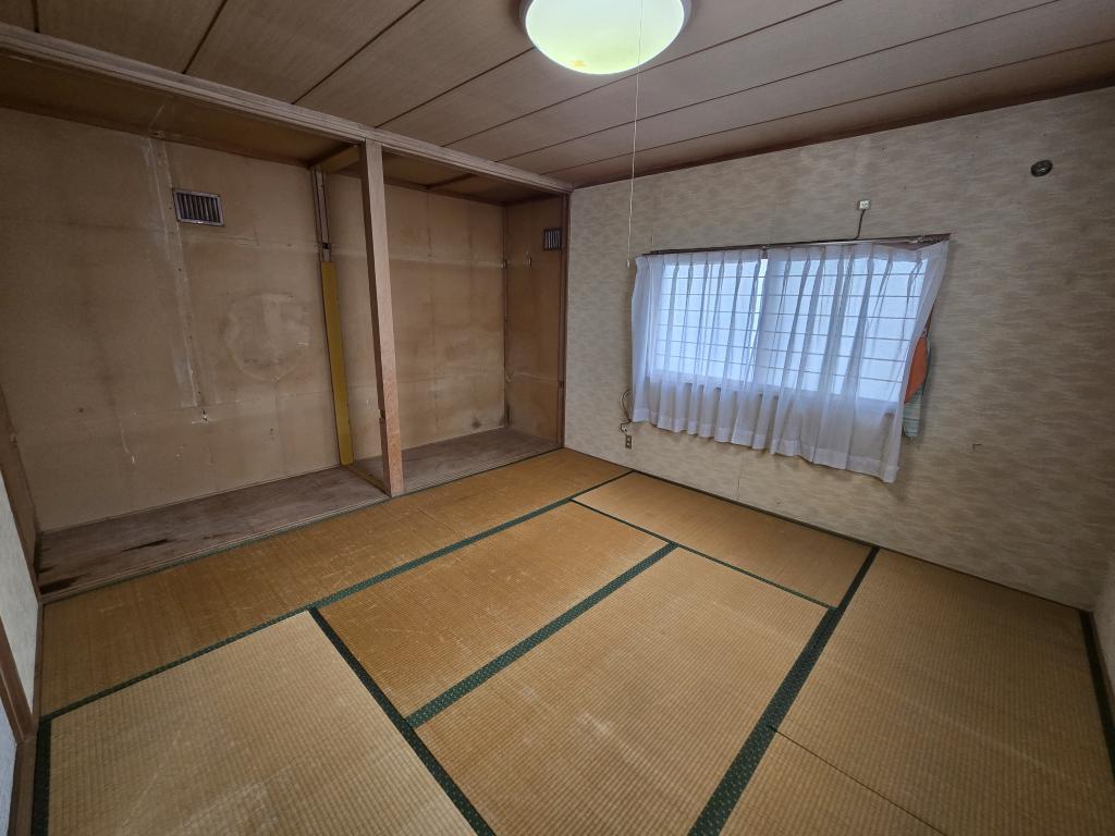 西18南4　店舗付き住宅 内観
