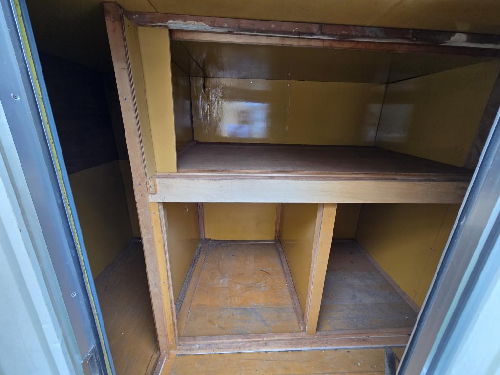 西18南4　店舗付き住宅 内観