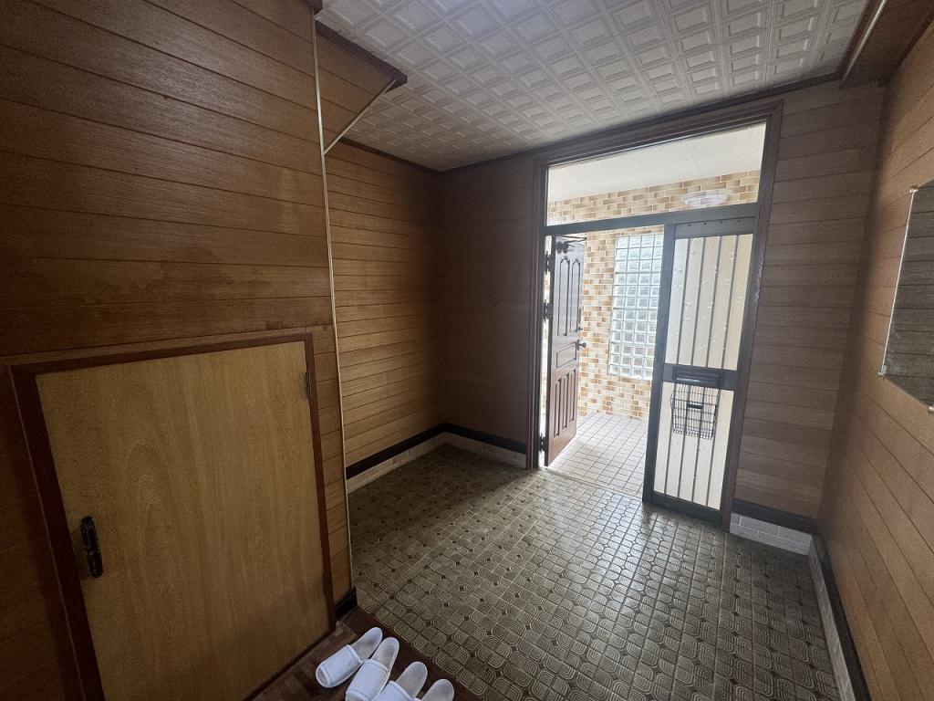 角地庭付き！帯広市大空町10丁目　中古戸建 内観