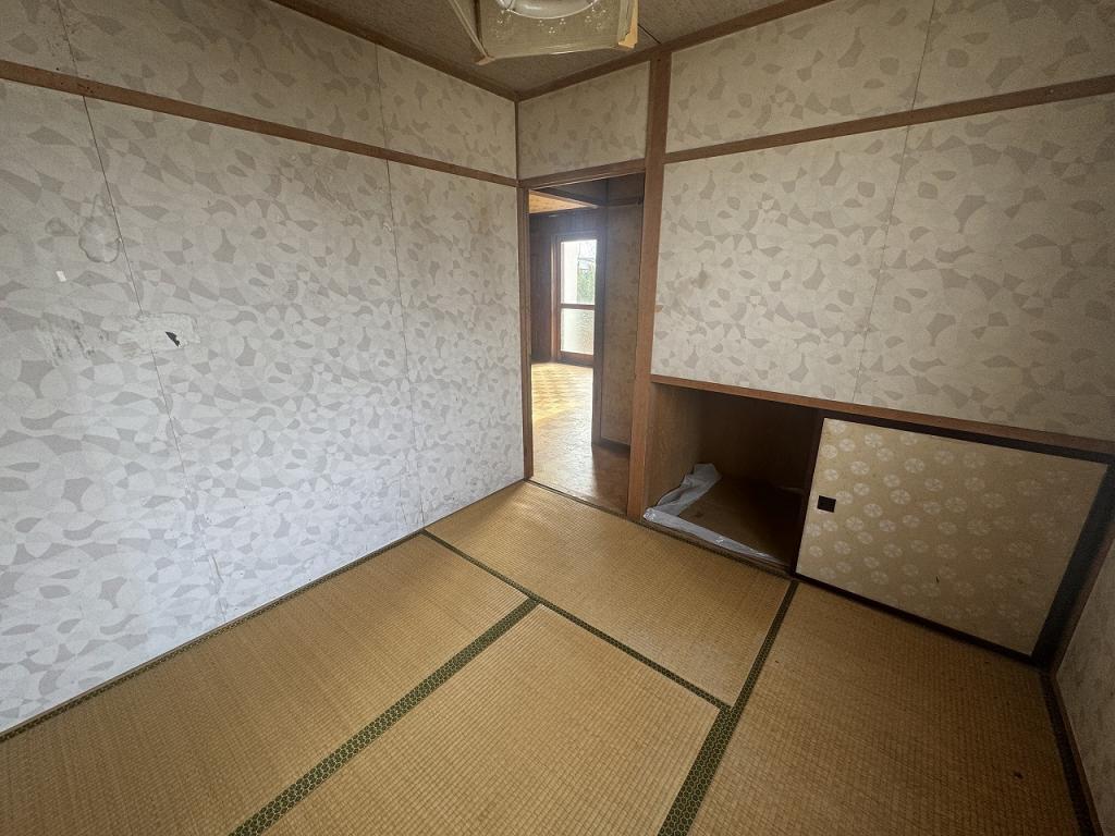 角地庭付き！帯広市大空町10丁目　中古戸建 内観