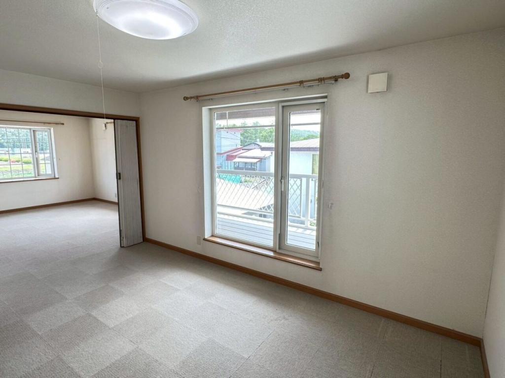 【写真追加】幕別町緑町　中古戸建 内観