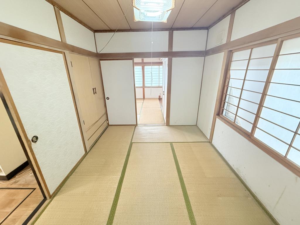 西25条南3丁目の南向き中古住宅  内観