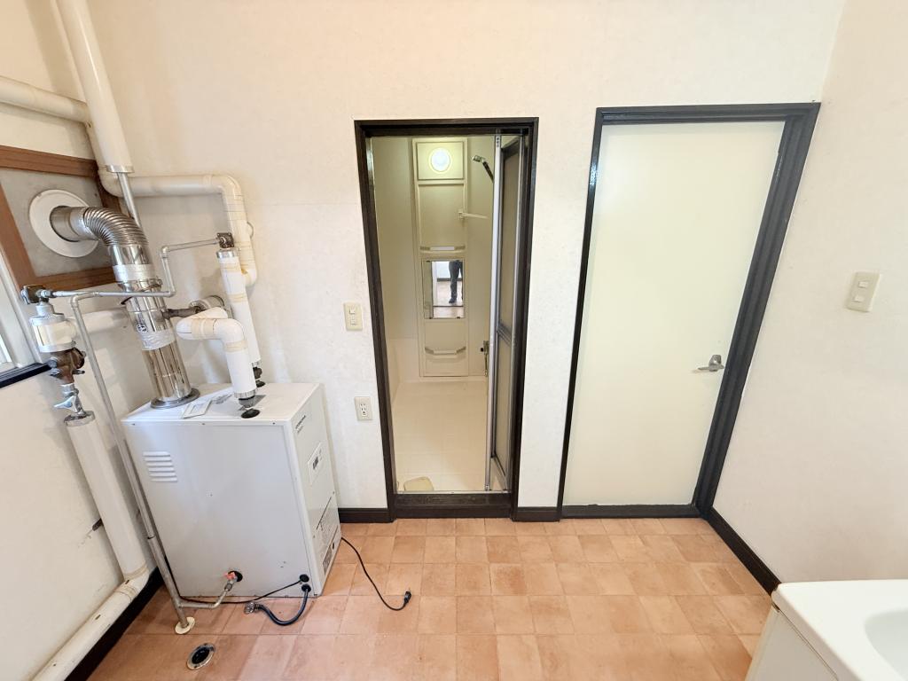 西25条南3丁目の南向き中古住宅  内観