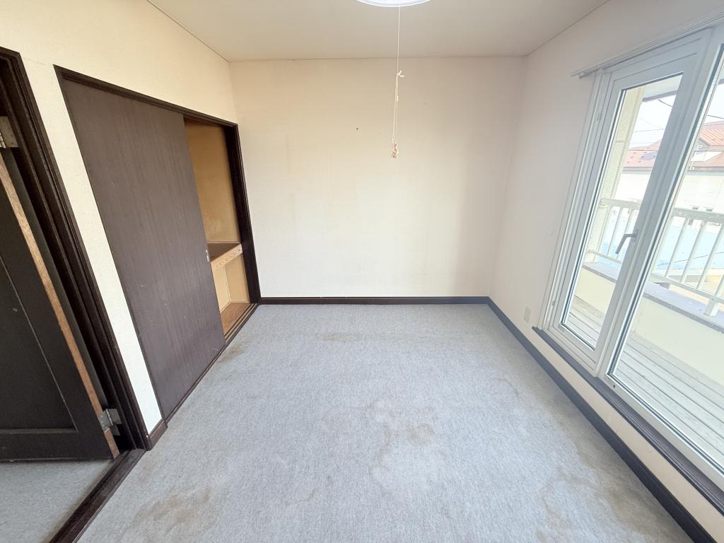 西25条南3丁目の南向き中古住宅  内観