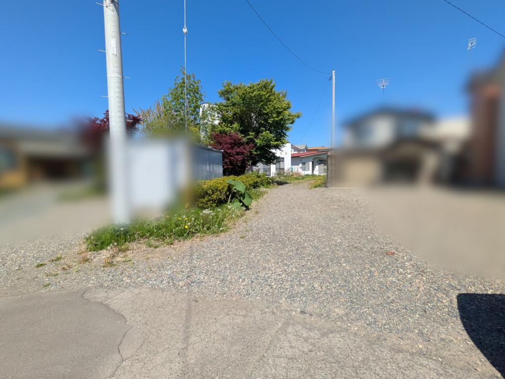 帯広市依田町29番1｜売土地216坪｜建築条件なし・解体後更地渡し 内観