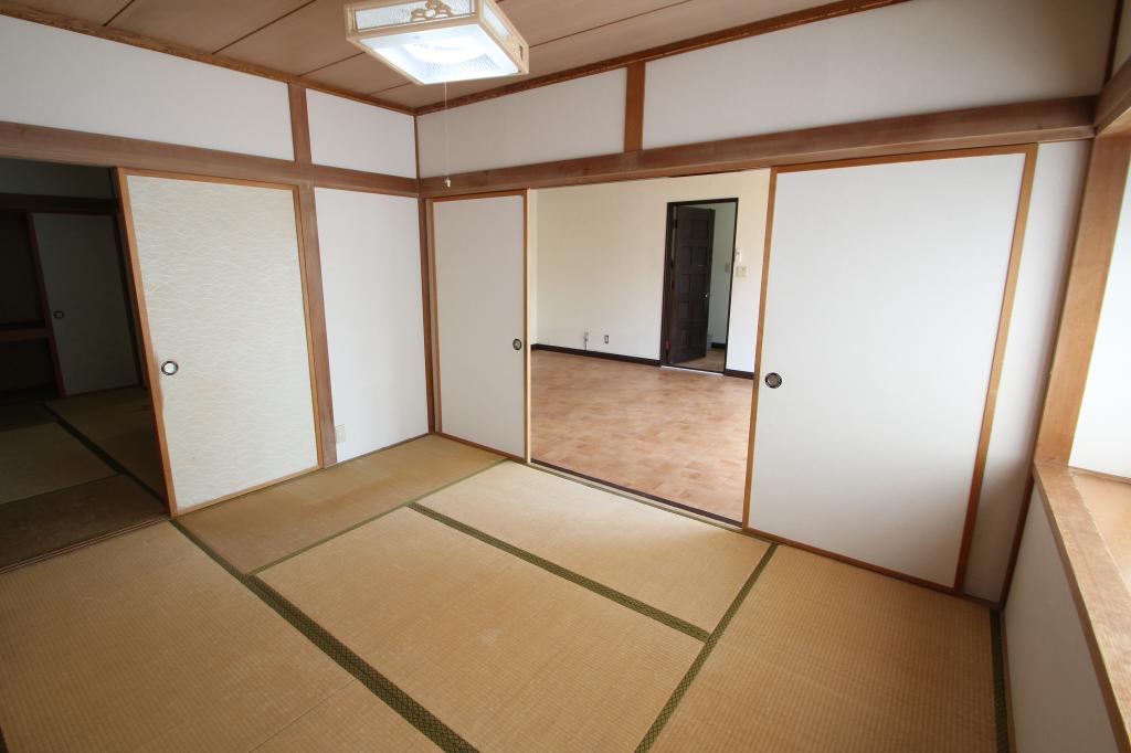 西２５条南３丁目　中古戸建 内観